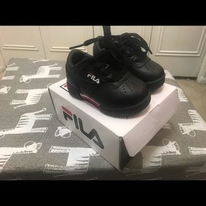Fila Originals Fitness Sneaker, Toddler sz. 4